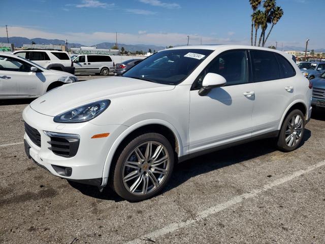 PORSCHE CAYENNE 2017 wp1aa2a28hka81597