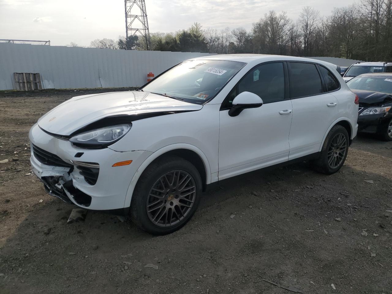 PORSCHE CAYENNE 2017 wp1aa2a28hka83947