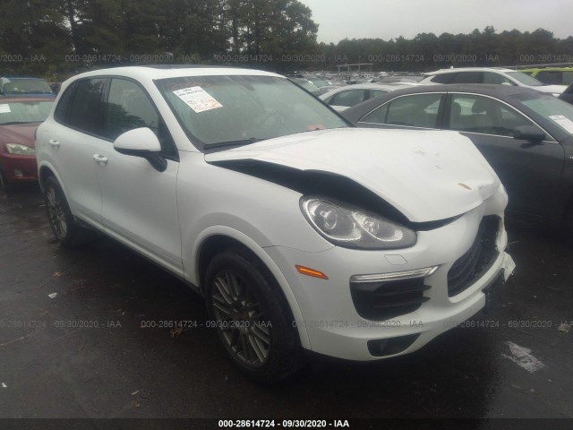 PORSCHE CAYENNE 2017 wp1aa2a28hka88274