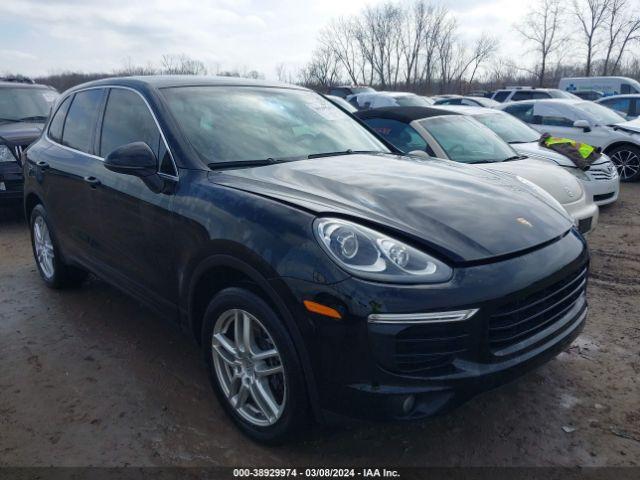 PORSCHE CAYENNE 2016 wp1aa2a29gla10224