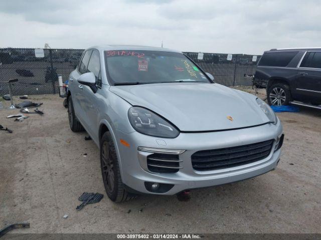 PORSCHE CAYENNE 2017 wp1aa2a29hka81513