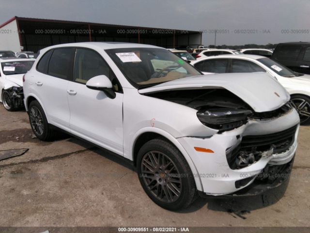 PORSCHE CAYENNE 2017 wp1aa2a29hka81706