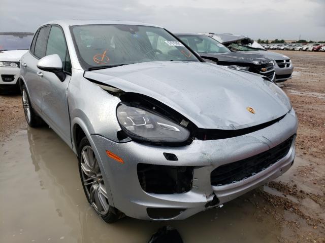 PORSCHE CAYENNE 2016 wp1aa2a29hka82404