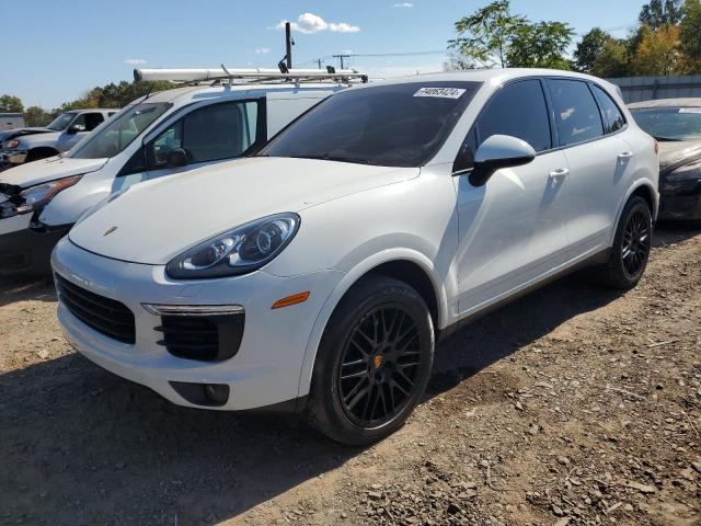 PORSCHE CAYENNE 2017 wp1aa2a29hka86114