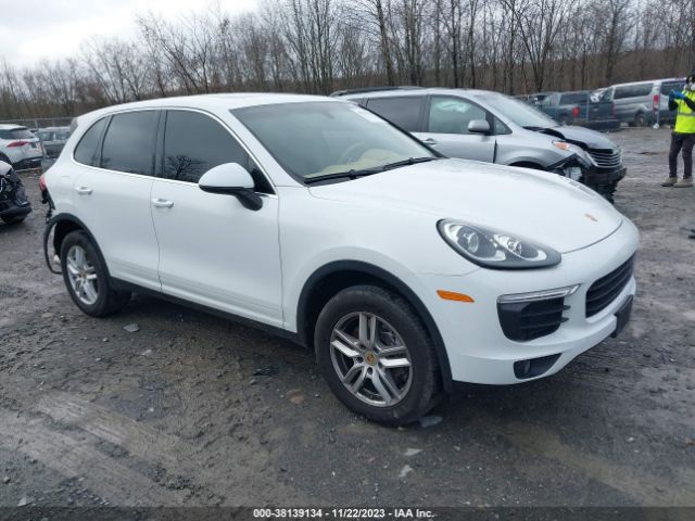 PORSCHE CAYENNE 2017 wp1aa2a29hka90650