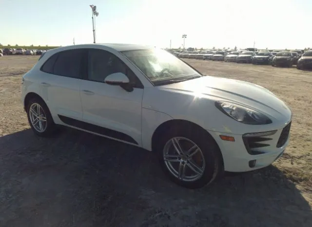 PORSCHE MACAN 2017 wp1aa2a50hlb02883