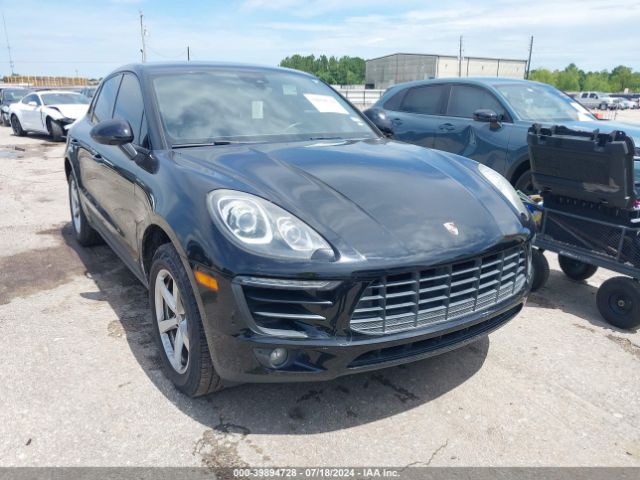 PORSCHE MACAN 2017 wp1aa2a50hlb81391