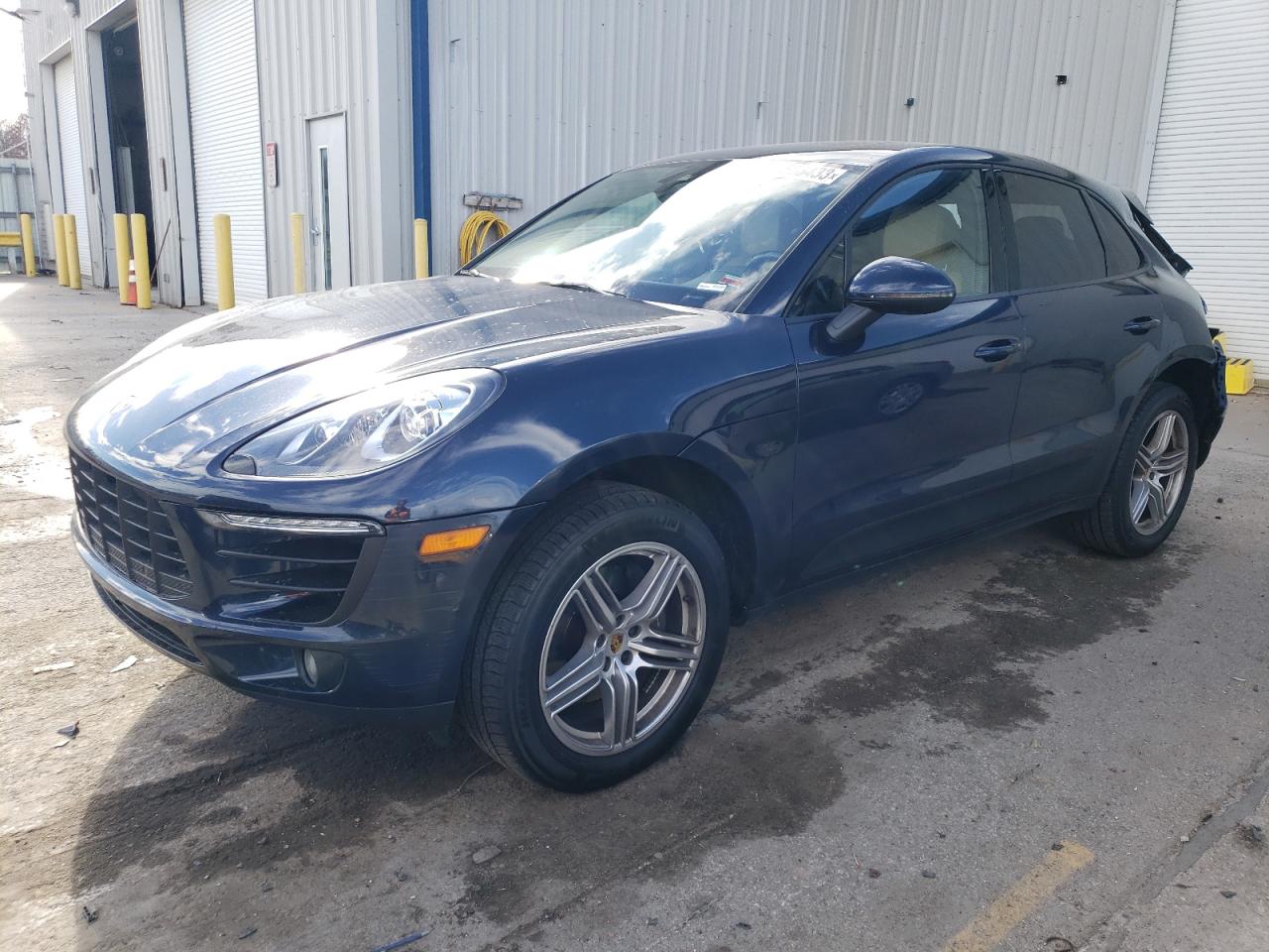 PORSCHE MACAN 2017 wp1aa2a51hlb05615