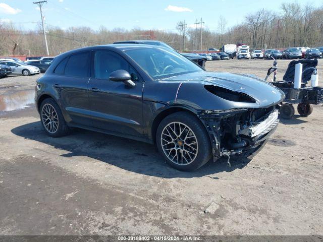 PORSCHE MACAN 2018 wp1aa2a51jlb13977