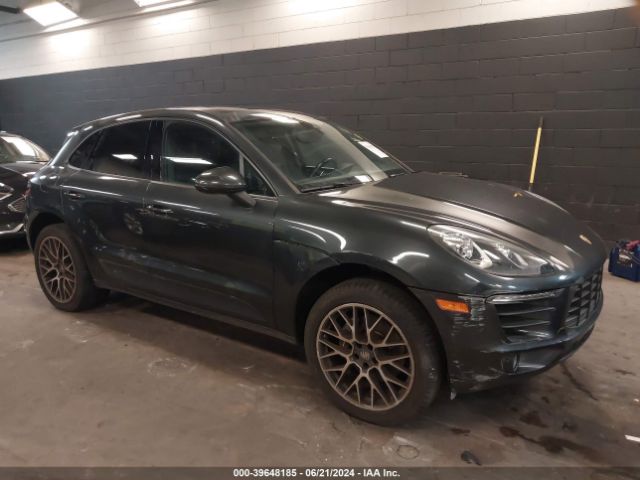 PORSCHE MACAN 2017 wp1aa2a52hlb02173