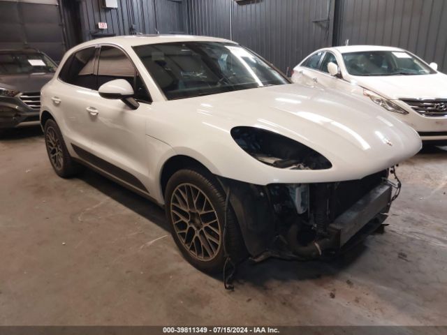 PORSCHE MACAN 2017 wp1aa2a52hlb08832