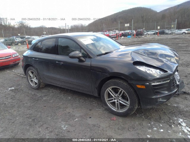 PORSCHE MACAN 2017 wp1aa2a54hlb05320