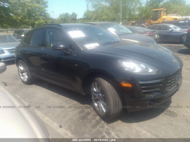 PORSCHE MACAN 2018 wp1aa2a54jlb13732