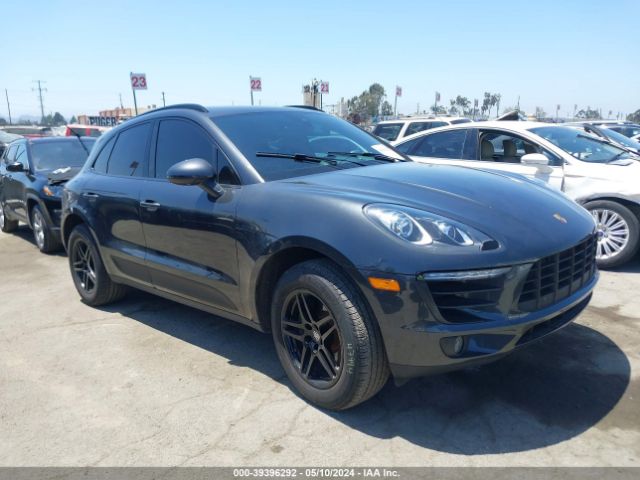 PORSCHE MACAN 2018 wp1aa2a54jlb18039