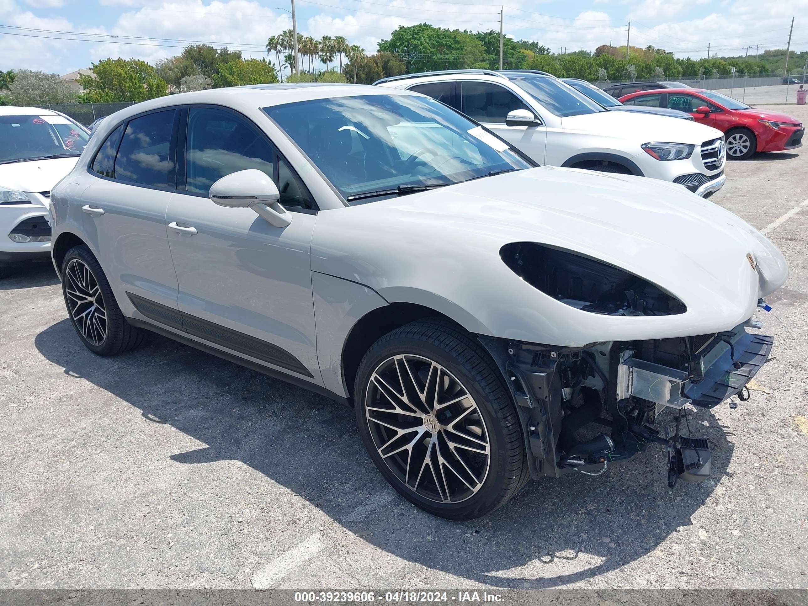 PORSCHE MACAN 2024 wp1aa2a55rlb01763