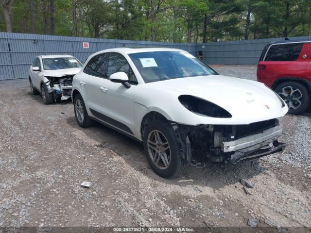 PORSCHE MACAN 2018 wp1aa2a57jlb20383