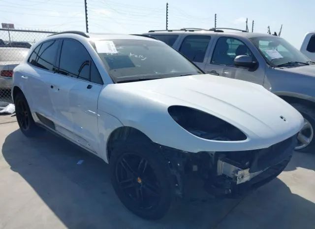 PORSCHE MACAN 2017 wp1aa2a59hlb09461