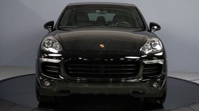 PORSCHE CAYENNE 2016 wp1ab2a23gla92819