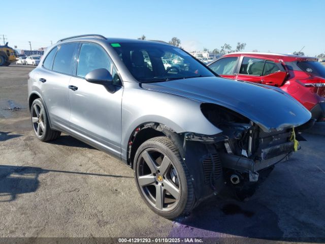 PORSCHE CAYENNE 2018 wp1ab2a28jla60472