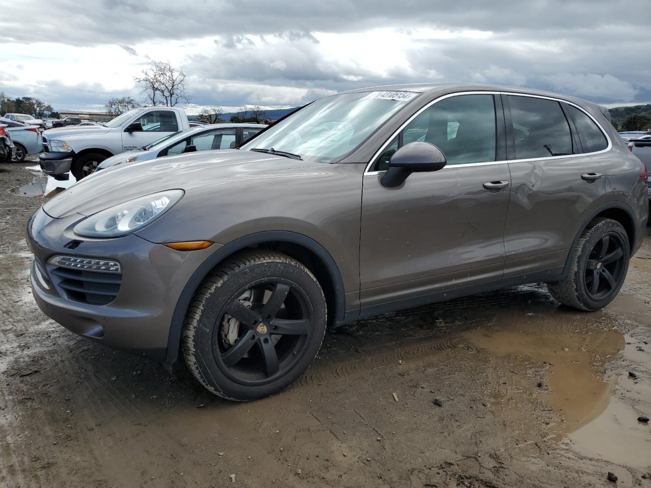 PORSCHE CAYENNE 2011 wp1ab2a29bla44668