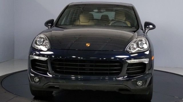 PORSCHE CAYENNE 2017 wp1ab2a29hla52567