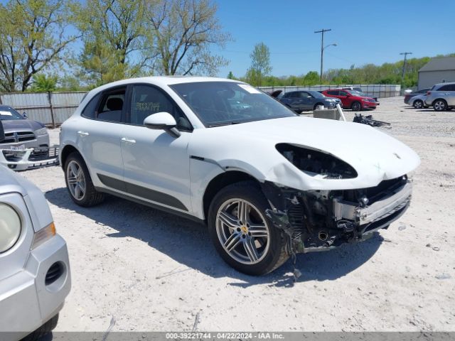 PORSCHE MACAN 2016 wp1ab2a50glb45177