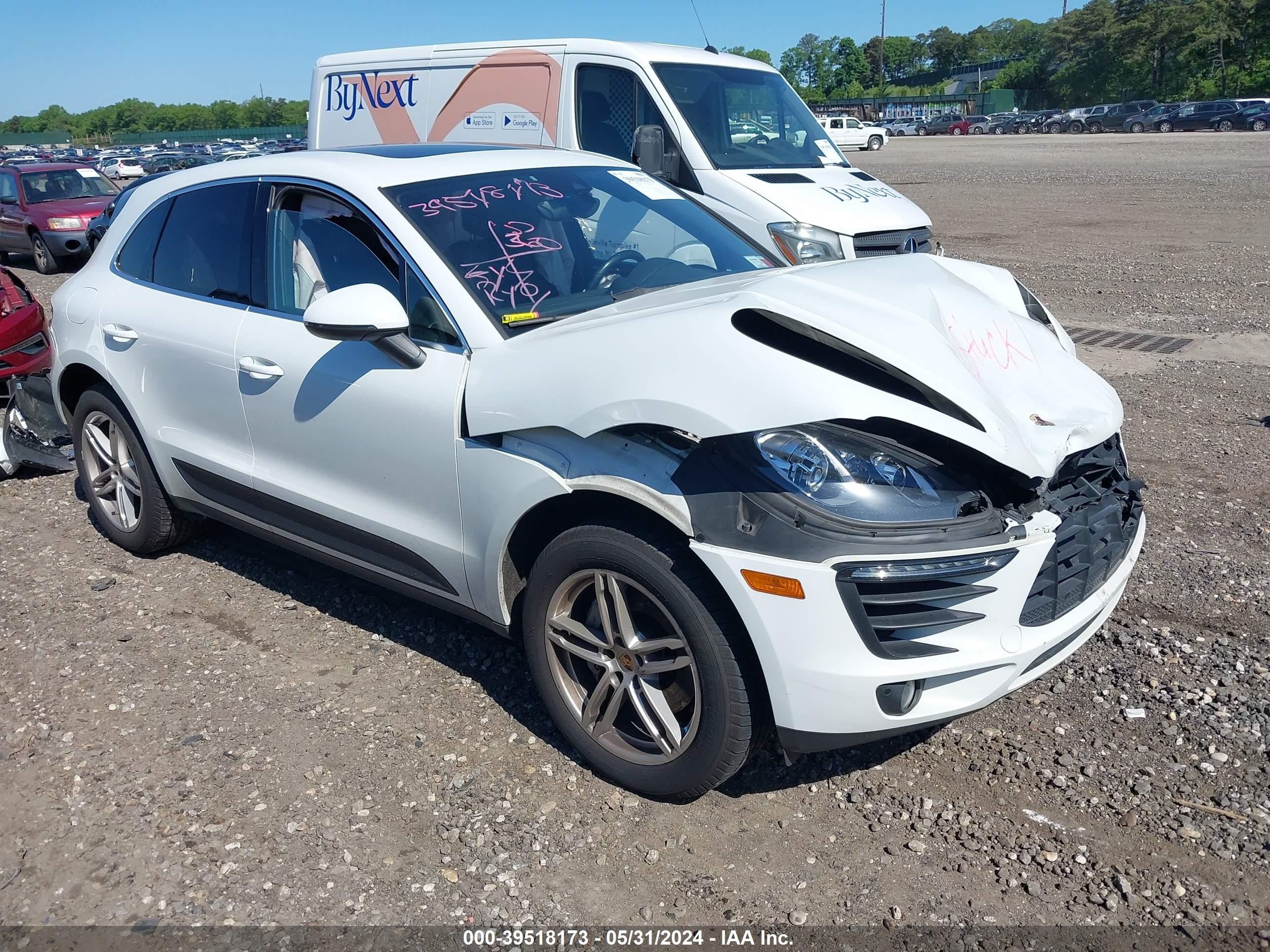 PORSCHE MACAN 2018 wp1ab2a54jlb30446