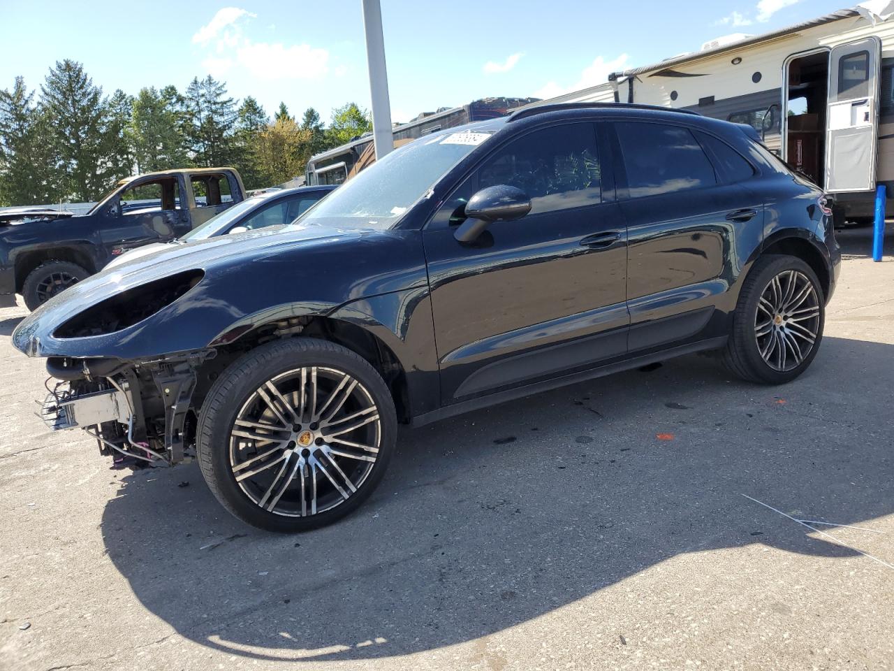 PORSCHE MACAN 2018 wp1ab2a54jlb38868