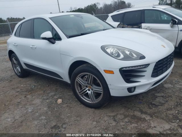 PORSCHE MACAN 2018 wp1ab2a54jlb40040