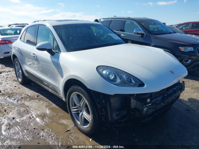 PORSCHE MACAN 2015 wp1ab2a56flb51399