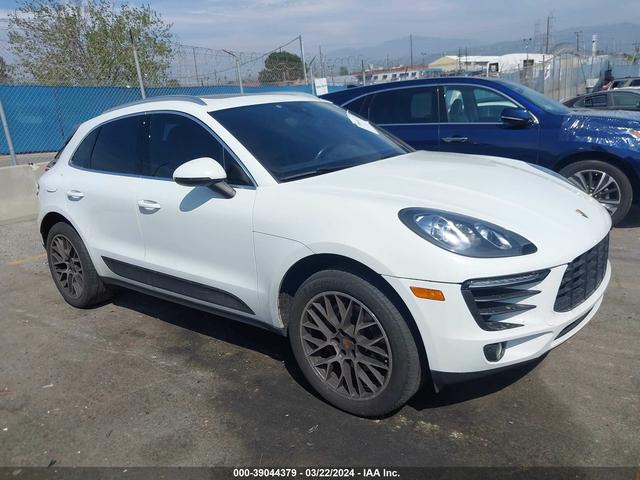 PORSCHE MACAN 2017 wp1ab2a56hlb10998