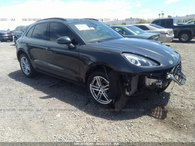 PORSCHE MACAN 2017 wp1ab2a56hlb14999