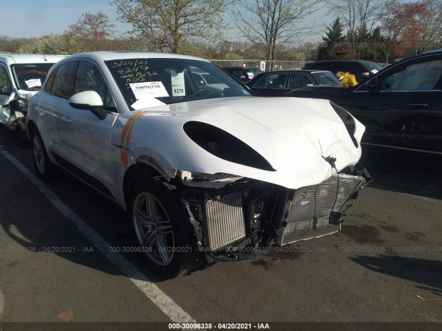 PORSCHE MACAN 2015 wp1ab2a57flb44249