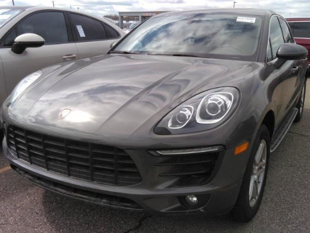 PORSCHE MACAN 2018 wp1ab2a58jlb30028