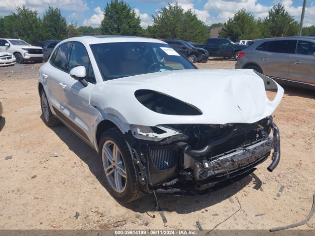 PORSCHE MACAN 2018 wp1ab2a58jlb31566