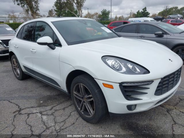 PORSCHE MACAN 2018 wp1ab2a59jlb34895