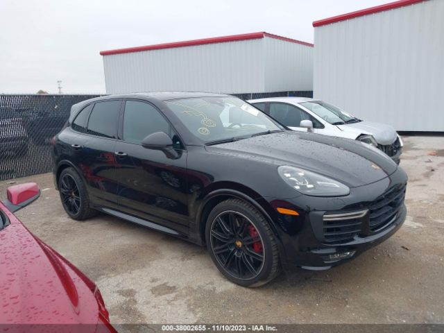 PORSCHE CAYENNE 2017 wp1ad2a20hla81644