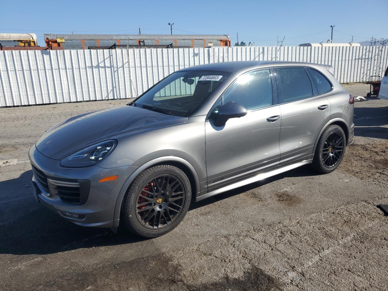 PORSCHE CAYENNE 2016 wp1ad2a23gla79434