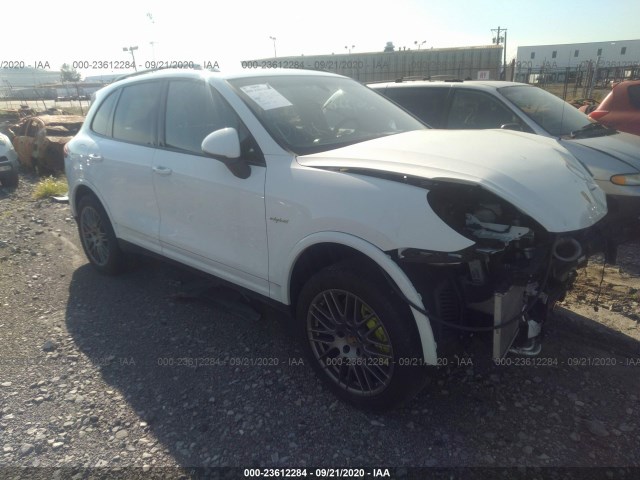 PORSCHE CAYENNE 2017 wp1ae2a24hla70126