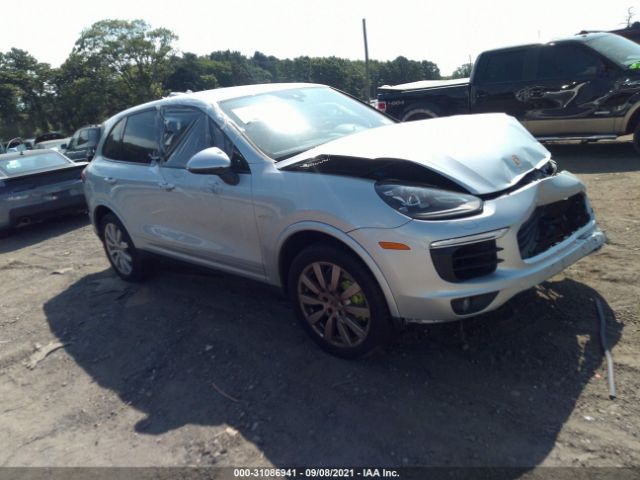 PORSCHE CAYENNE 2017 wp1ae2a25hla68322