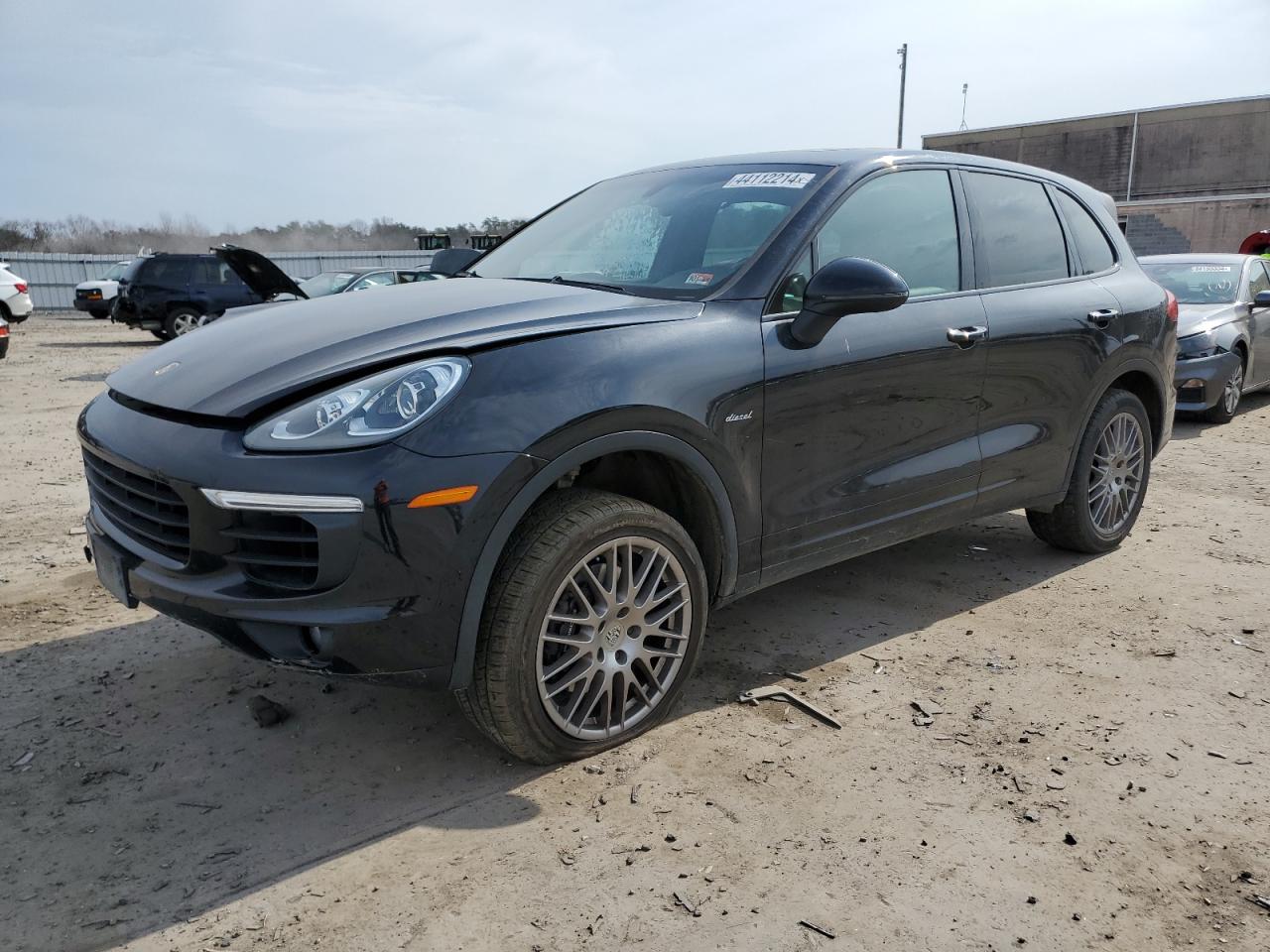 PORSCHE CAYENNE 2016 wp1af2a24gka44062