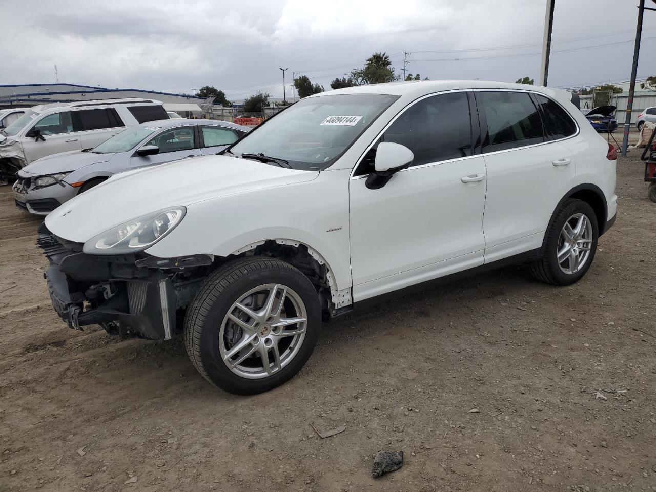 PORSCHE CAYENNE 2015 wp1af2a25gla40743