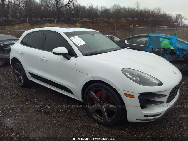 PORSCHE MACAN 2018 wp1af2a52jlb71646