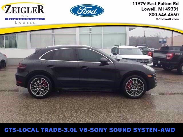 PORSCHE MACAN 2017 wp1ag2a52hlb55809