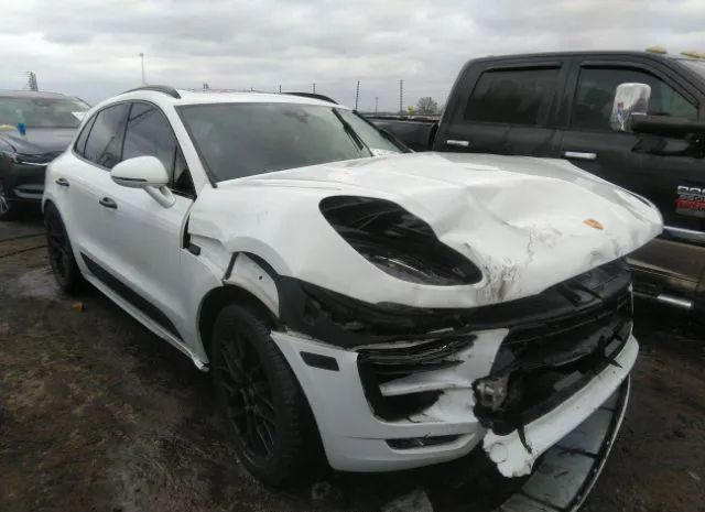 PORSCHE MACAN 2017 wp1ag2a54hlb51812