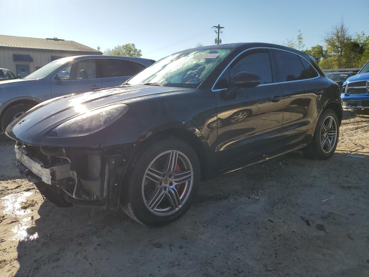 PORSCHE MACAN 2017 wp1ag2a56hlb51858