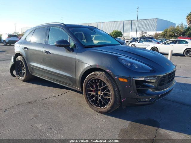 PORSCHE MACAN 2018 wp1ag2a5xjlb62531