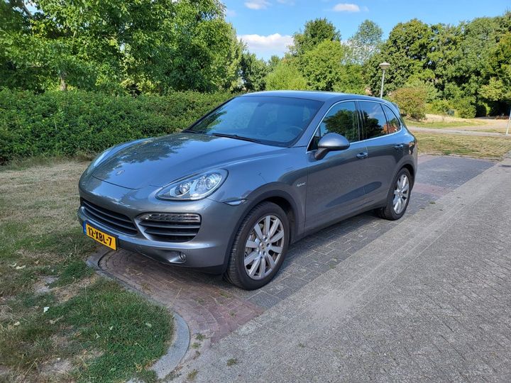 PORSCHE CAYENNE 2012 wp1zzz92zcla93731