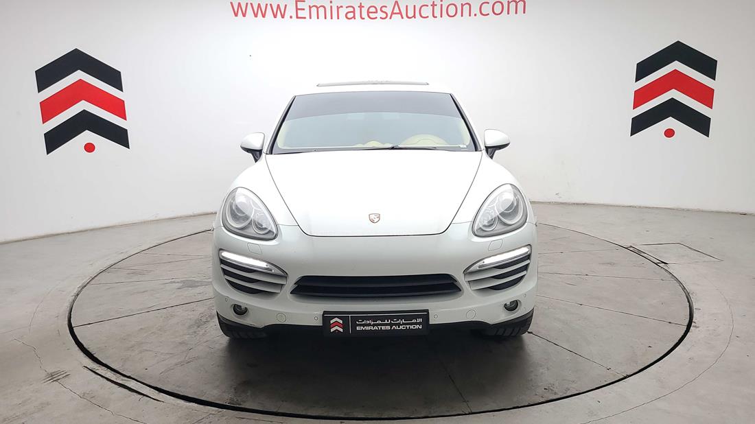 PORSCHE CAYENNE 2013 wp1zzz92zdla10410