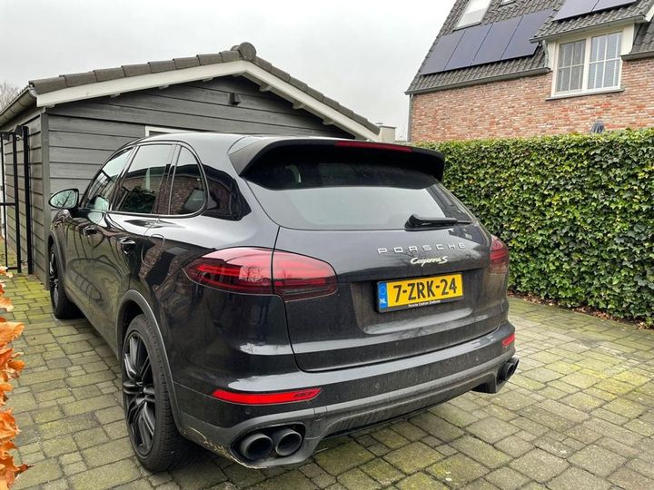 PORSCHE CAYENNE 2015 wp1zzz92zfla51982